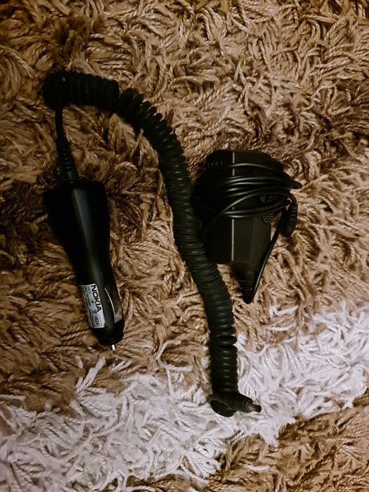 Vendo carregador e carregador de Isqueiro NOKIA