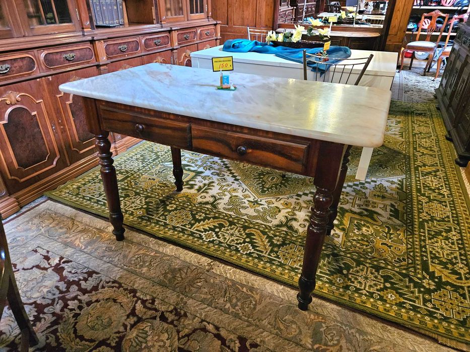 Mesa antiga em madeira maciça com tampo em pedra - Bom