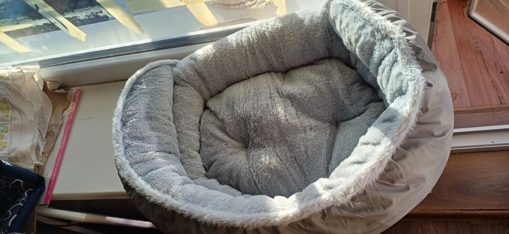 Лежак -пуфик для котиков,собак.