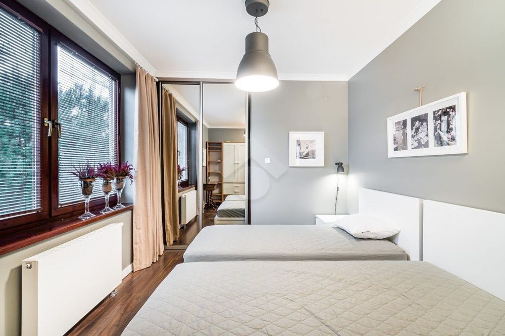 Salwator - 3 pokojowe mieszkanie z tarasem i ogrodem