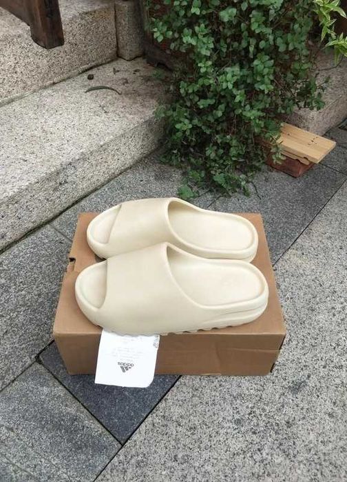 adidas Yeezy Slide Bone R.46