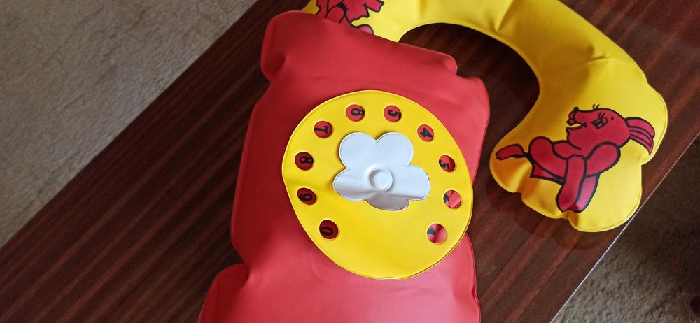 Игрушка телефон надувной детский