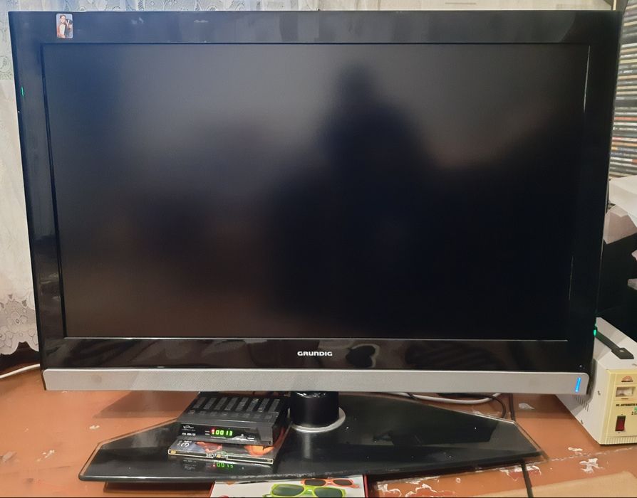 Телевизор Grundig и LG