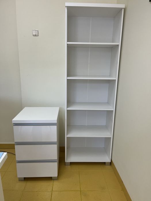 Zestaw mebli biurowych