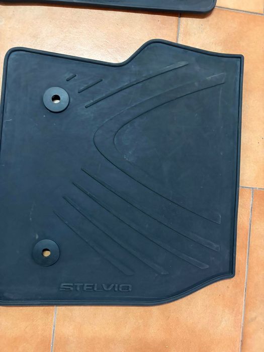 Tapetes de borracha Alfa Romeo Stelvio