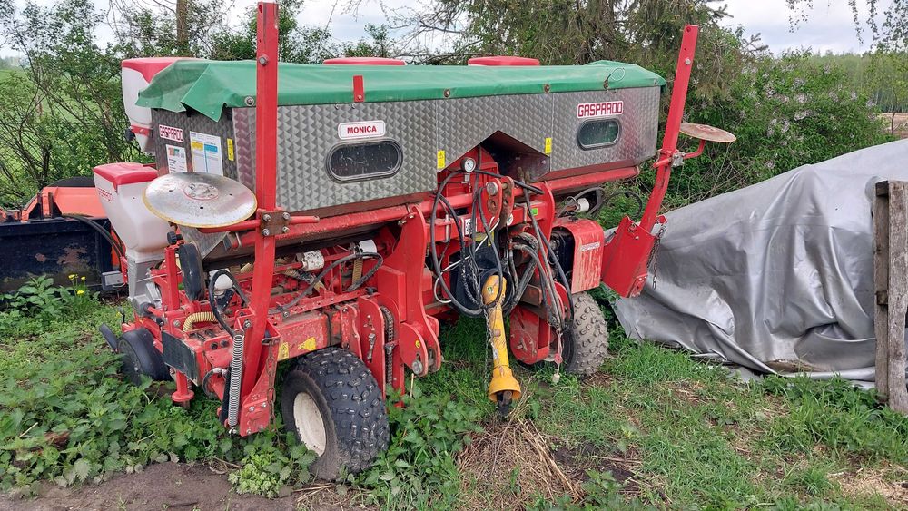 Siewnik do buraków, rzepaku i kukurydzy Maschio Gaspardo Monica