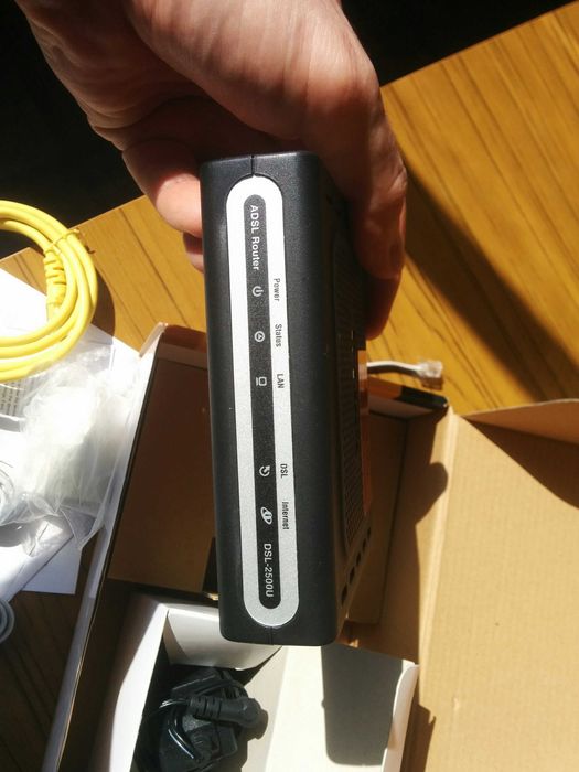 Маршрутизатор D-Link DSL-2500U