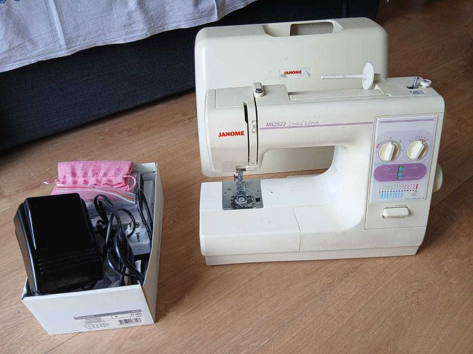 JANOME Sewing machine | Máquina de costura JANOME