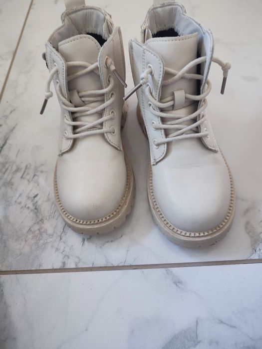 Ботінки для дівчинки