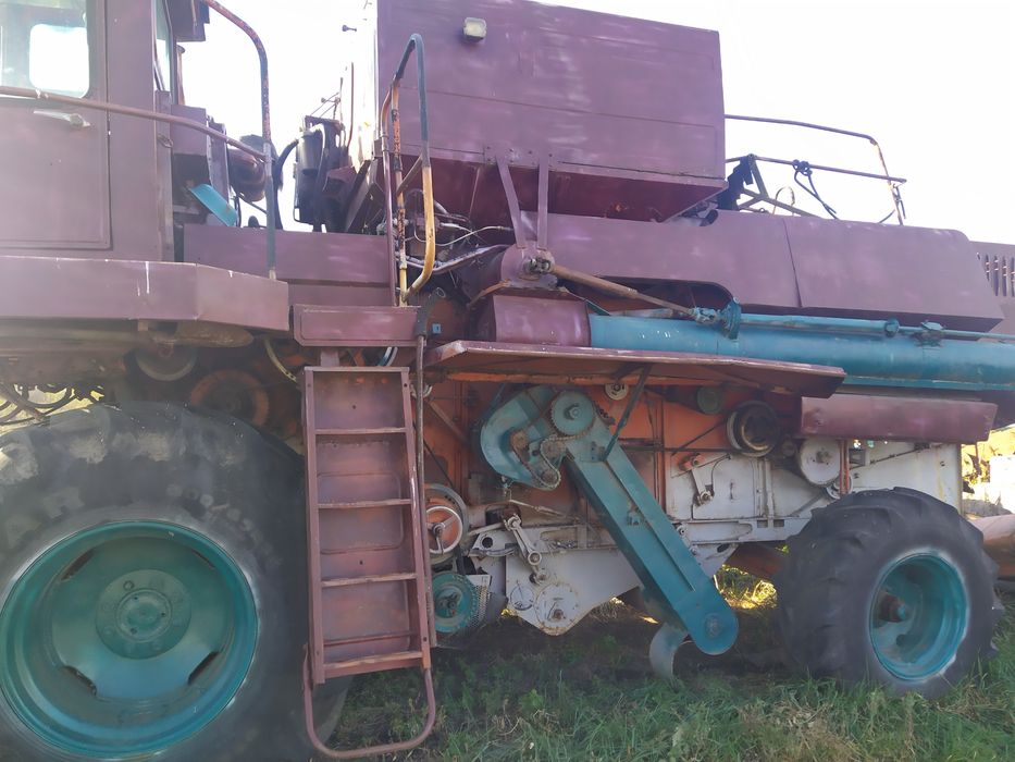 Продам комбайн ДОН