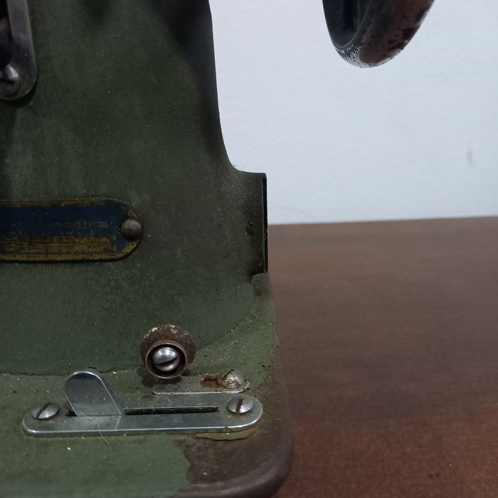 Cabeco maquina de costura Husqvarna