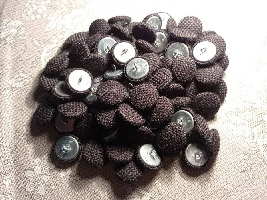 Меблеві гудзики (8 грн./шт.)