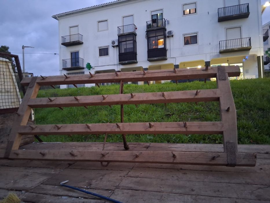 Grade de esterroar terra