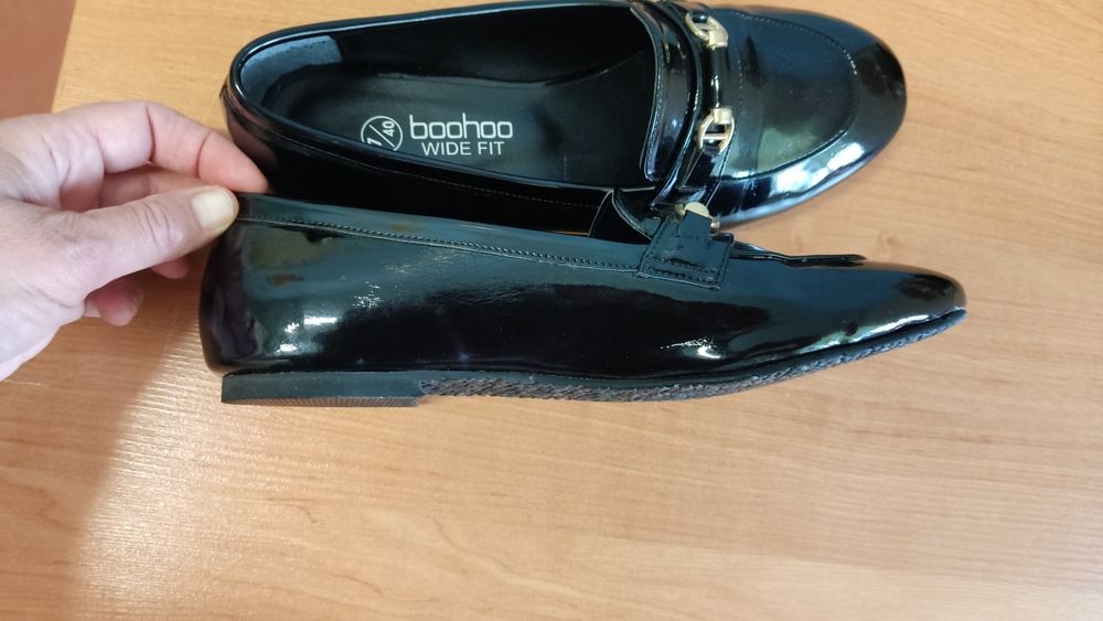 Жіночі лаковані лофери Boohoo (Wide Fit) — р. 40 Устілка 26см