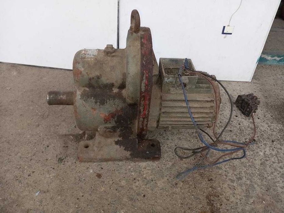 Редуктор  : PŘEVOD BR 19-10 (Чехія)