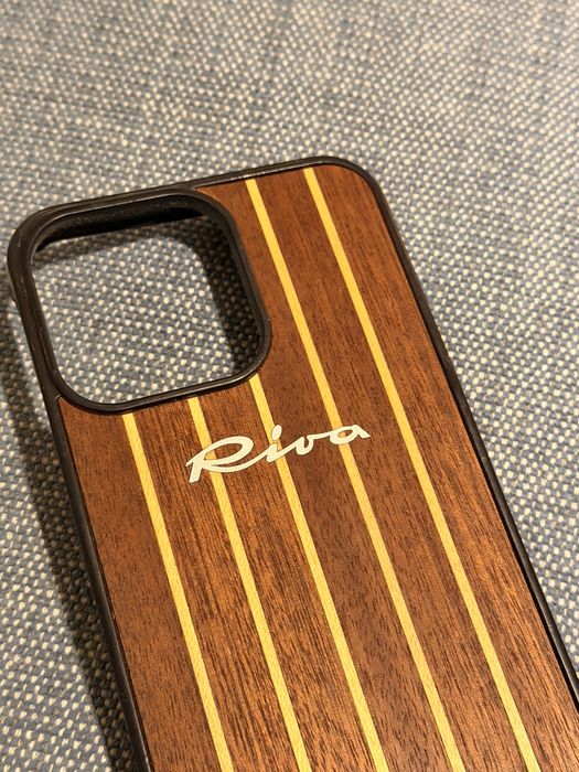 Capa iPhone 15 Pro Max - Riva