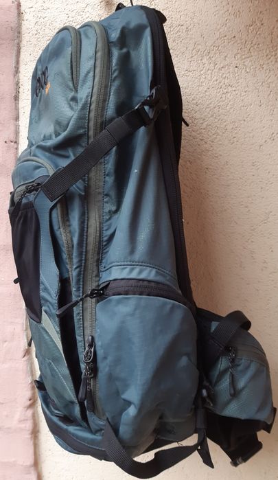Продам рюкзак  EVOC fr tour