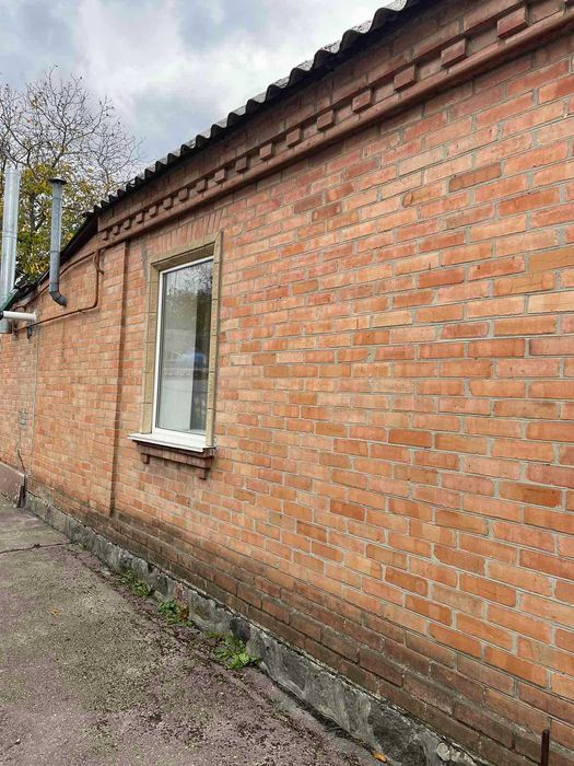 Продаж  будинку у Полтаві ( ремонт,всі комунікації, техніка та меблі)