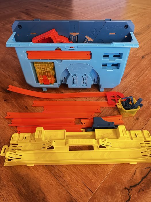 Трек Hot Wheels Track Builder Unlimited Rapid Launch Builder Box