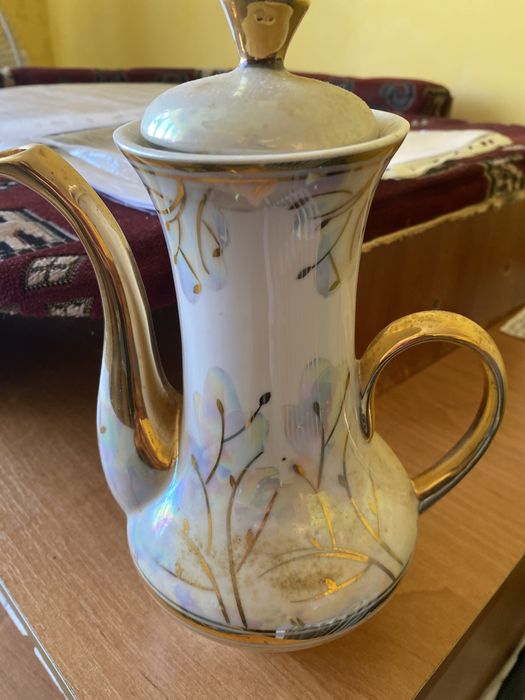 Старі радянські вироби з фарфору