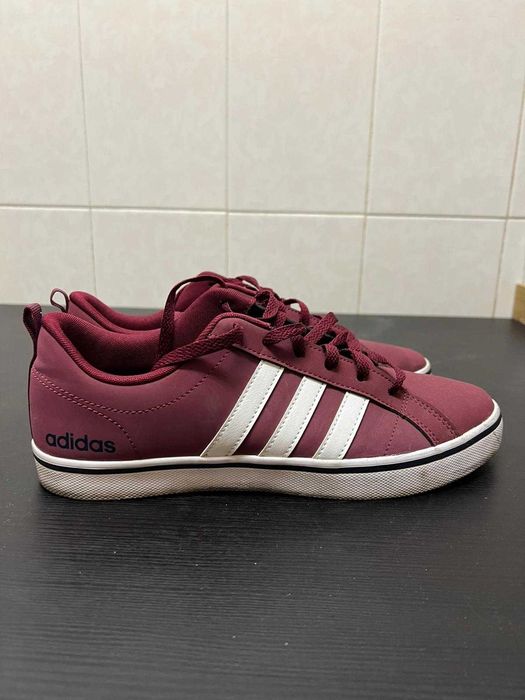 Ténis Adidas Bordo 43 1/2 Originais.