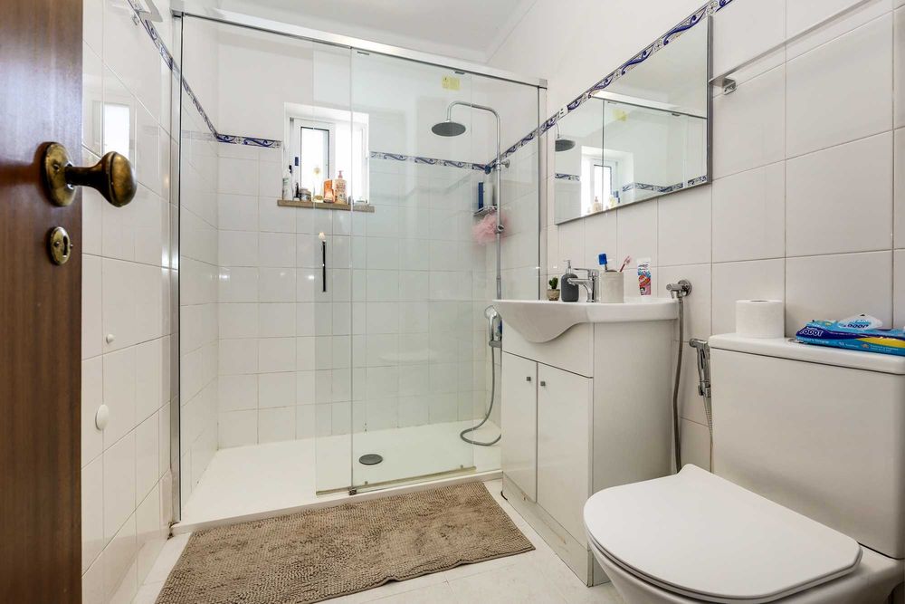 APARTAMENTO T3 VENDA NO CARREGADO PERTO DO OUTLET SHOPPING CAMPERA