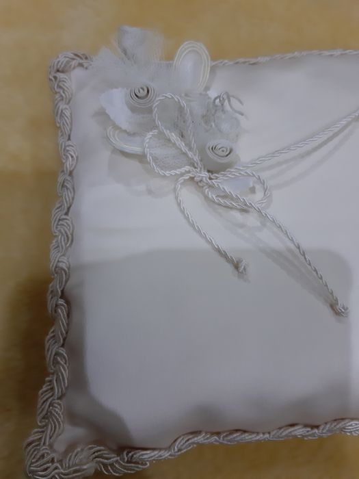 Almofada para alianças de noivos