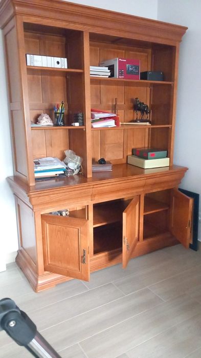 Móvel de sala em madeira