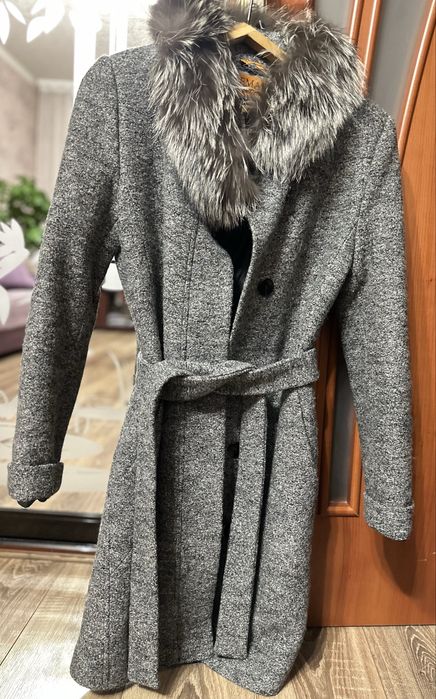 Шерстяне пальто,зимове пальто,пальто з чорнобуркою