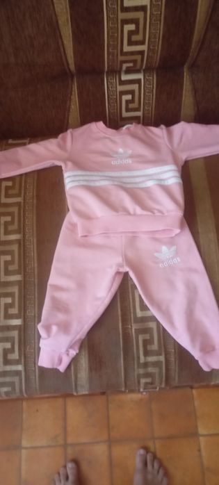 Костюм Adidas  на дівчинку