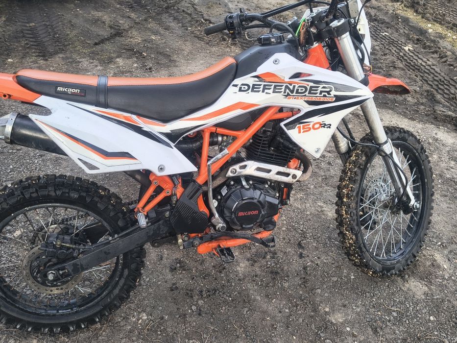 Cross Defender 150  4t
