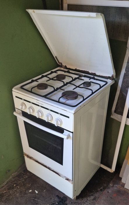 Газова плита Electrolux