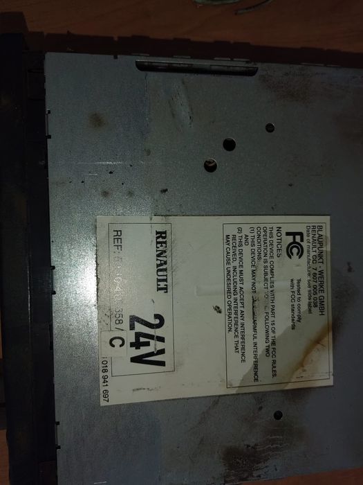 Radio samochodowe renault 24v