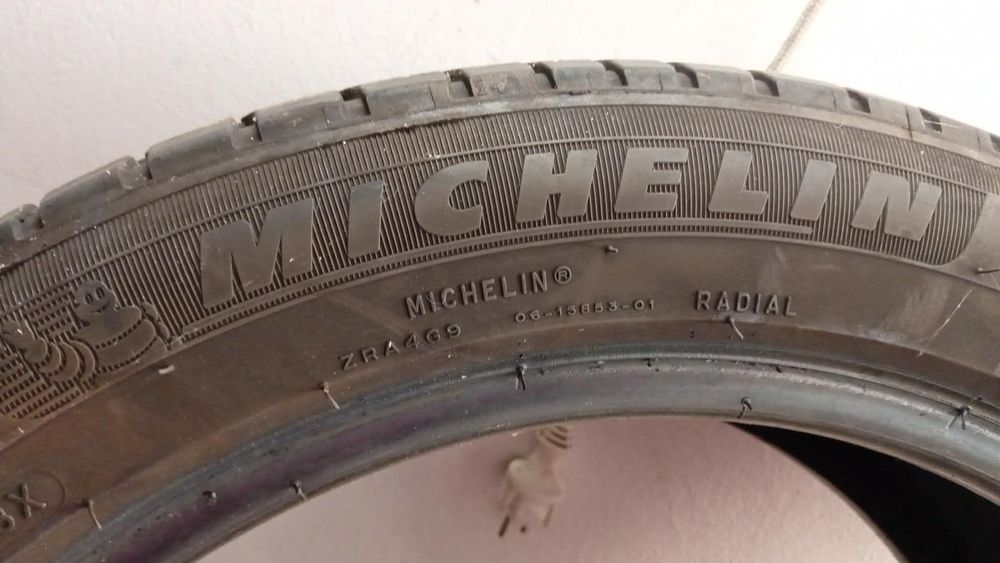 Pneu carro Michelin como novo
