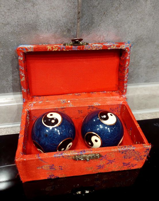 Коробка с шарами