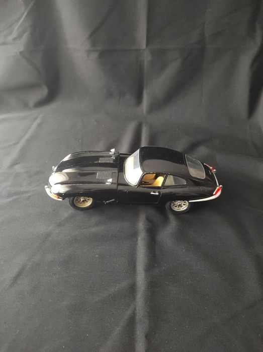 Miniatura Jaguar E