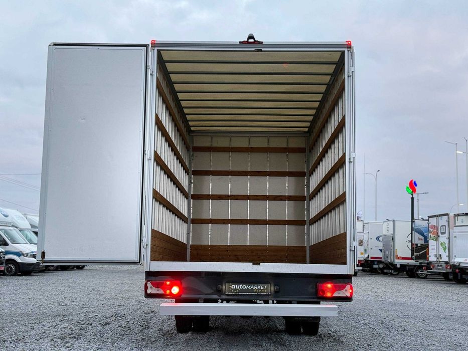 Mercedes-Benz Sprinter 2020p.