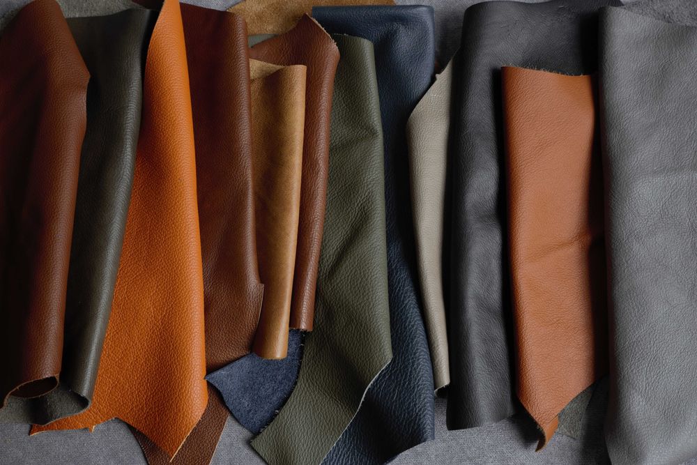 kawałki skór naturalnych