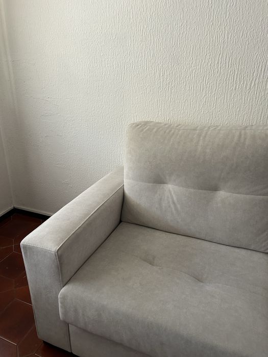 Sofá - 2 lugares