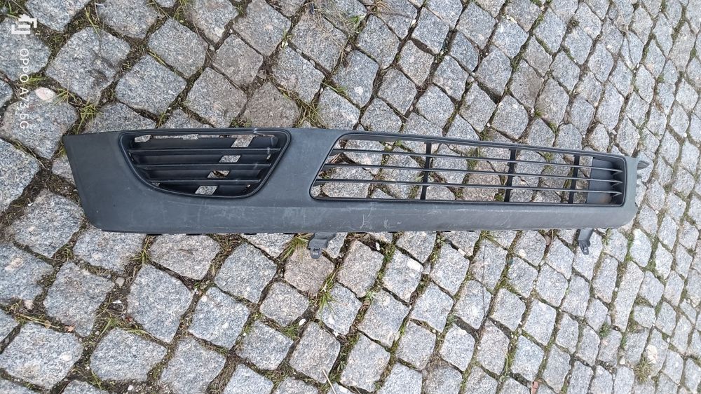 Avental de parachoques Ford fiesta 2003