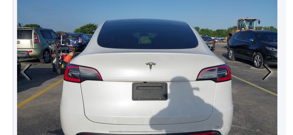 Tesla Y Розборка