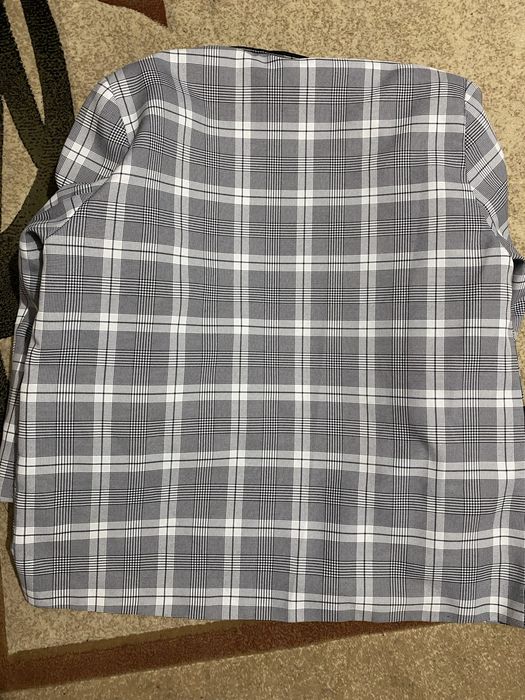 Пиджак в клетку большого размера, где-то 56
