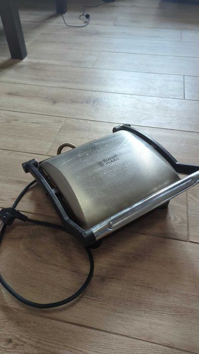 Контактний електрогриль Russell Hobbs