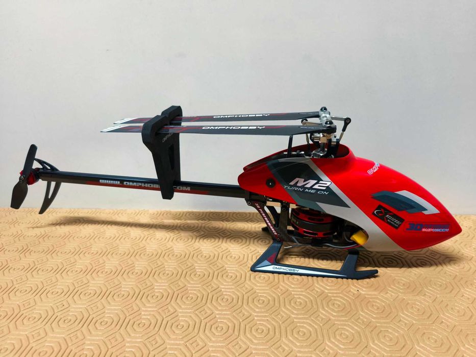 Helicóptero OMPHobby M2