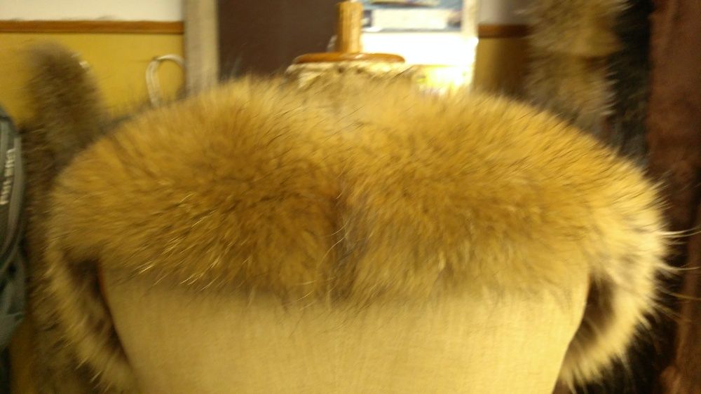 Obszycie kaptura - jenot naturalny
