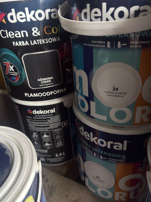 Farby decoral 2,5l 2 szt za 60 zl