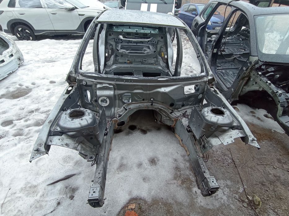 Четверть кузова та лонжерон  Mercedes W212 Мерседес W212