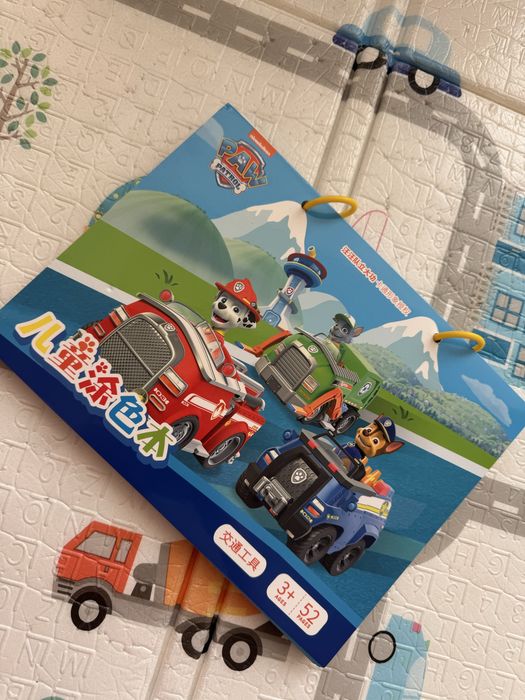 Велика цупка розмальовка щенячий патруль, на 52 сторінки