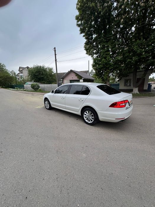 Skoda Superb 2014 VIN TMBAB43T3EB301028 фото оголошення 6 з 24