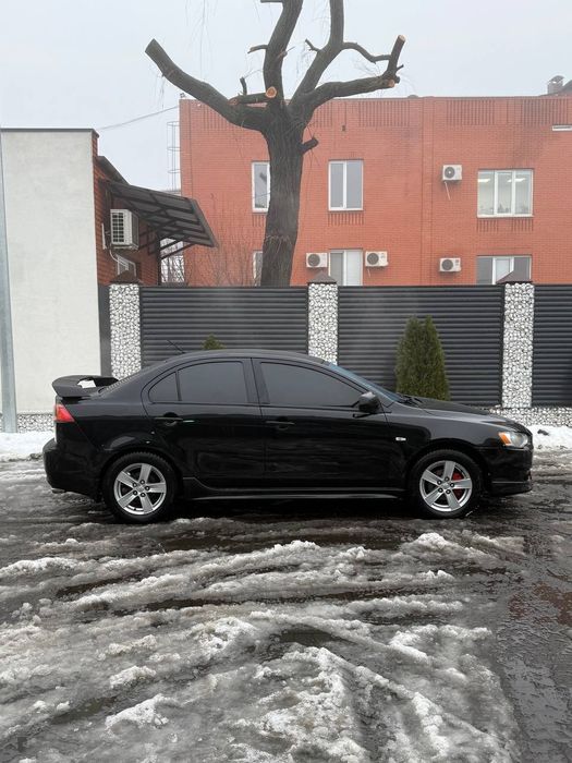 Mitsubishi Lancer 10-X